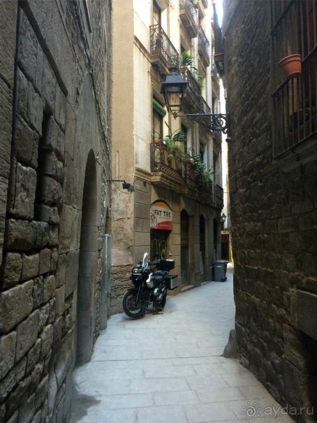 Барселона, Барселонетта, Бадалона и Ситжес с ребенком в мае