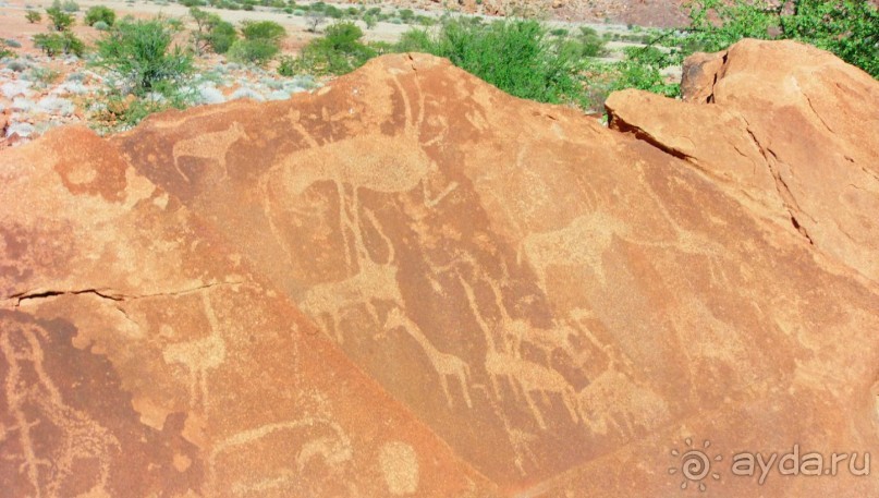 Намибия. Африка. Наскальные рисунки. 