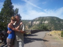 Окаменелый лес в Раскрашенной пустыне