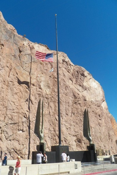 Дамба Гувера