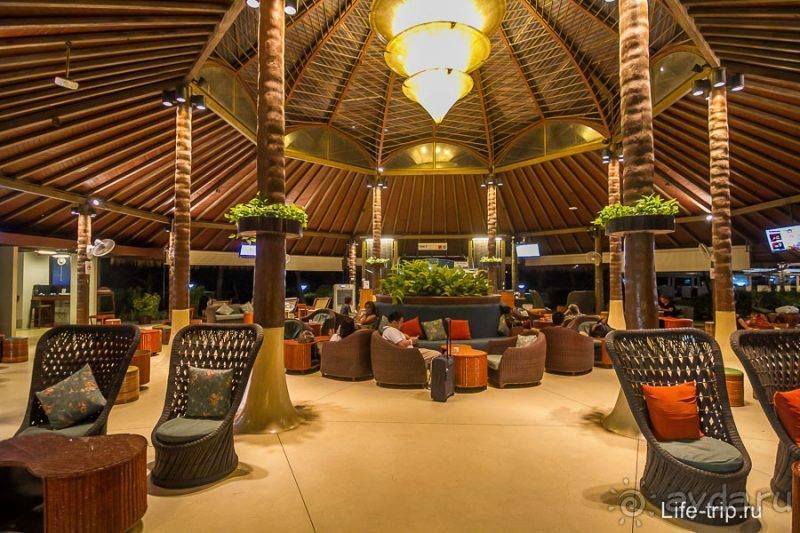 зал аэропорта