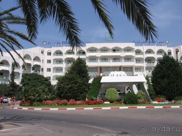 Парадный вход в отель Melia EL Mouradi Palace(Тунис)