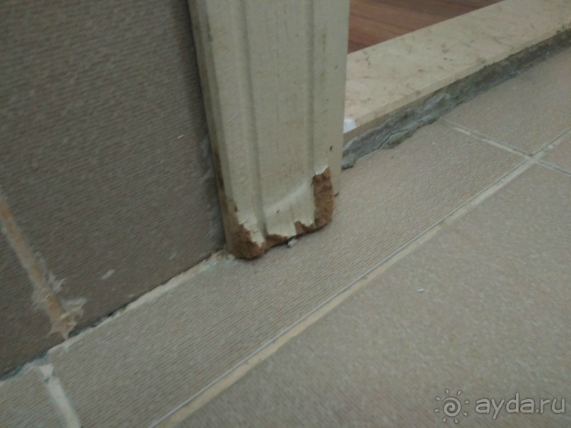 Из плюсов только море...