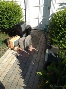 Из плюсов только море...