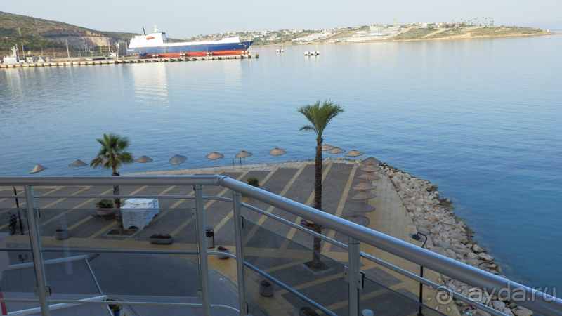 Отличный городской отель в 20 метрах от пляжа