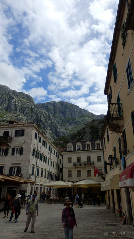 Отель в старинном здании в переплетении улочек Котора