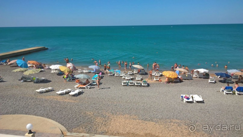 Отель прекрасно подходит для спокойного оздоровительного отдыха с детьми.   