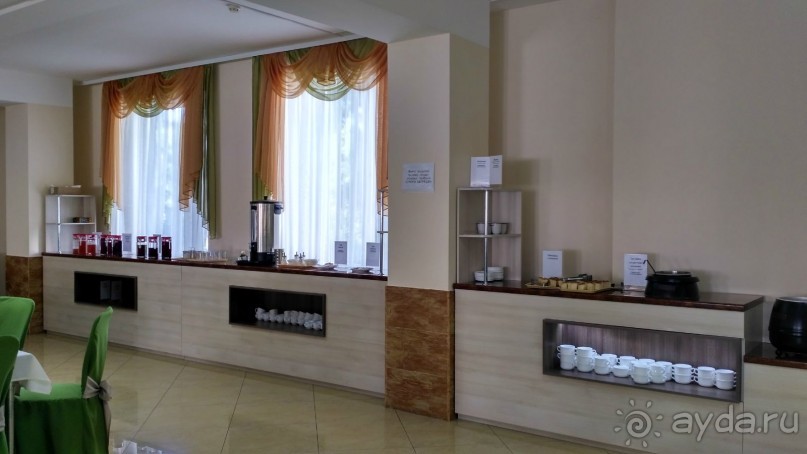 Отель прекрасно подходит для спокойного оздоровительного отдыха с детьми.   