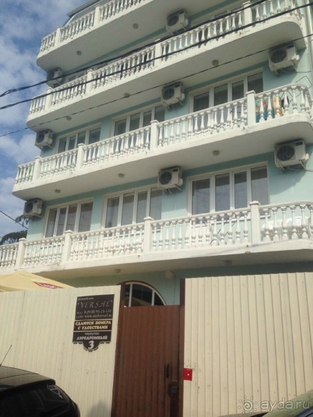 гостевой дом  versal ул аэродромный переулок 3