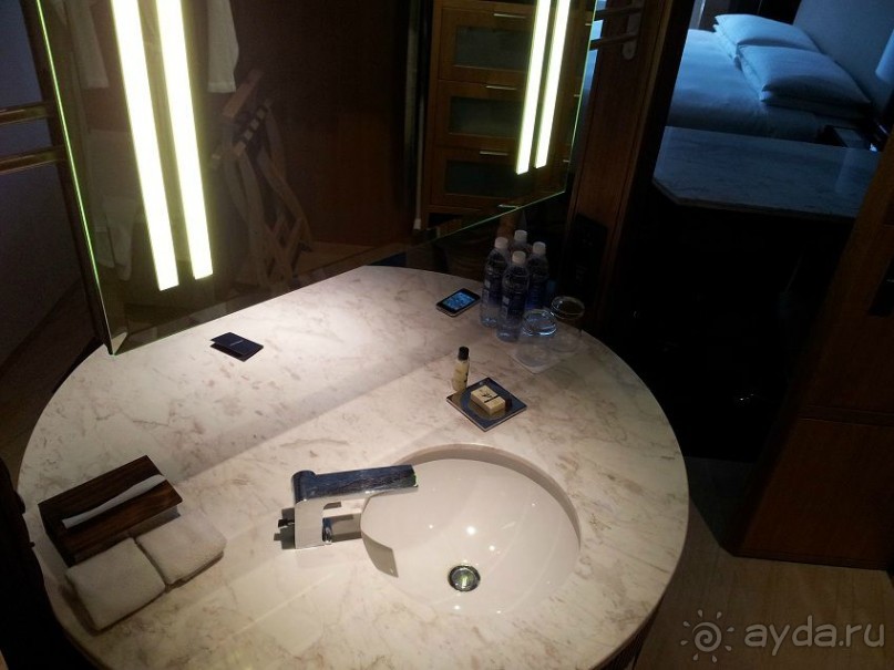 Городской отель с высоким уровнем обслуживания.