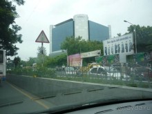 Городской отель с высоким уровнем обслуживания.