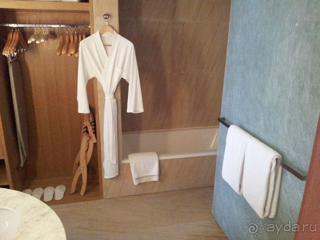 Городской отель с высоким уровнем обслуживания.