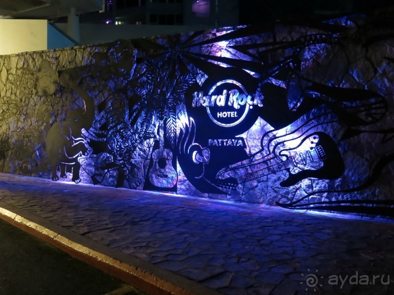 Хороший отель, можно смело рекомендовать друзьям.