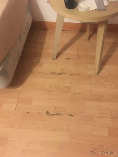 Заявлено - 5*, на деле - меньше 3*