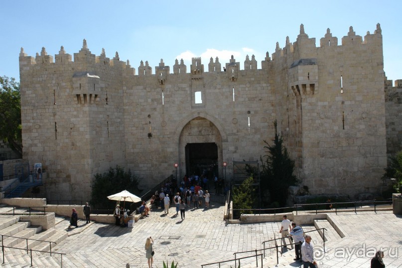 Дамасские ворота входа в старый город.