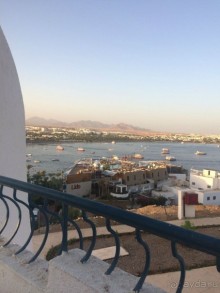 ЛЮДИ! ВЫ ЗДЕСЬ ИСПОРТИТЕ СЕБЕ ОТДЫХ! ЭТО НЕ 4 ЗВЕЗДЫ! 