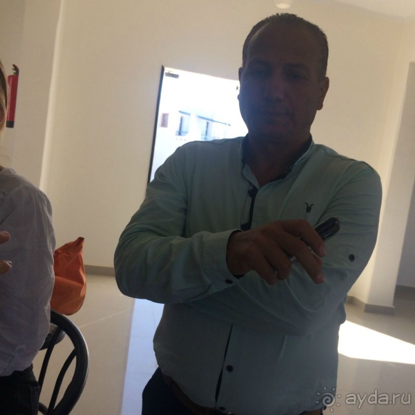 Директор такой мерзкий тип