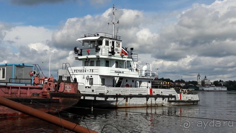 Паромная переправа Углич-Мышкин.
