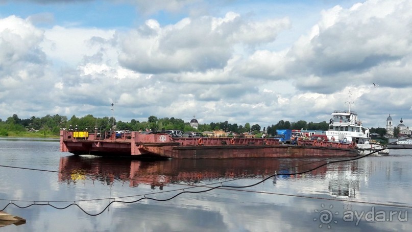 Паромная переправа Углич-Мышкин.