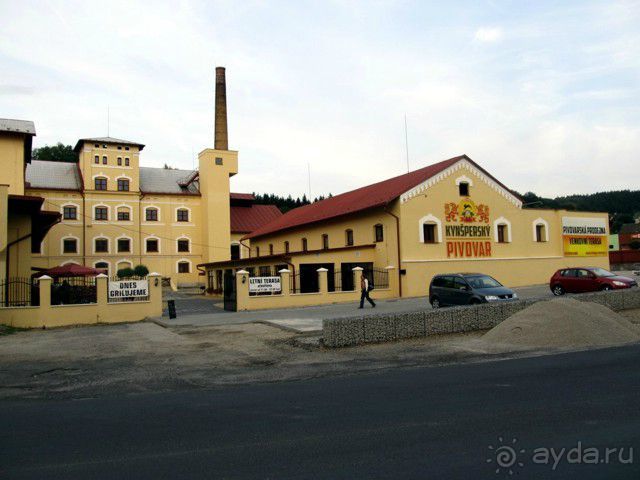 Замок Локет и Киншперкский пивовар Замок Локет и Киншперкский пивовар