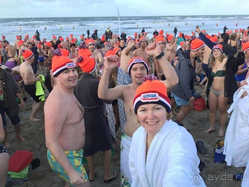 Голландская Новогодняя традиция купаться в море 