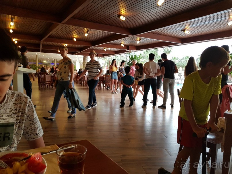 Отель для детей, детей, детей и родителей, умеющих развлекать себя.