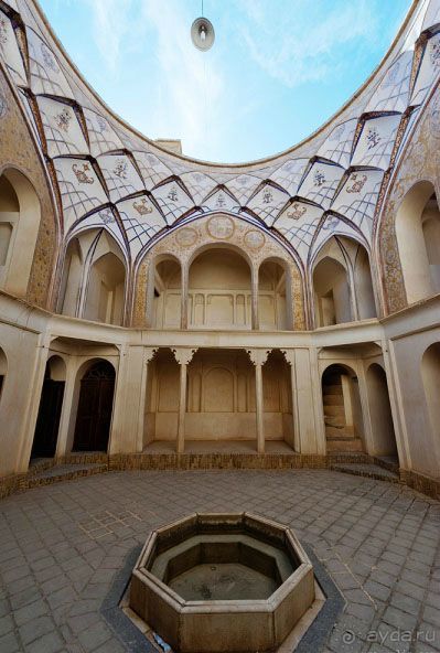 Иран-Кашан  Дом Табатабаи 