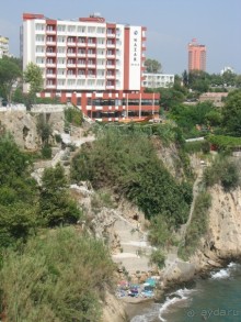 очень весёлый молодёжный отель