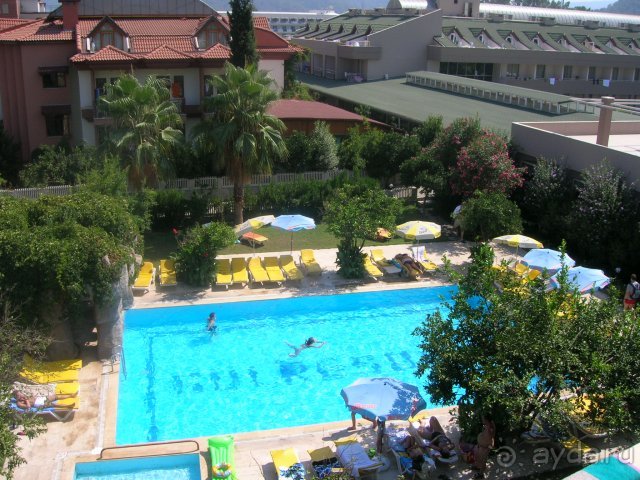 Один из бассейнов