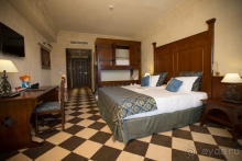 Попали на фестиваль устриц в Богатыре.