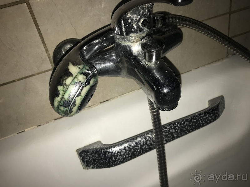 Воруют деньги из сейфа!!