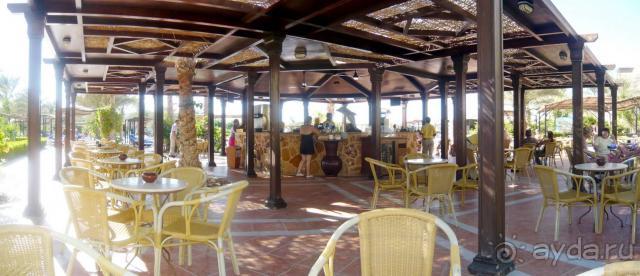 Бар у бассейна