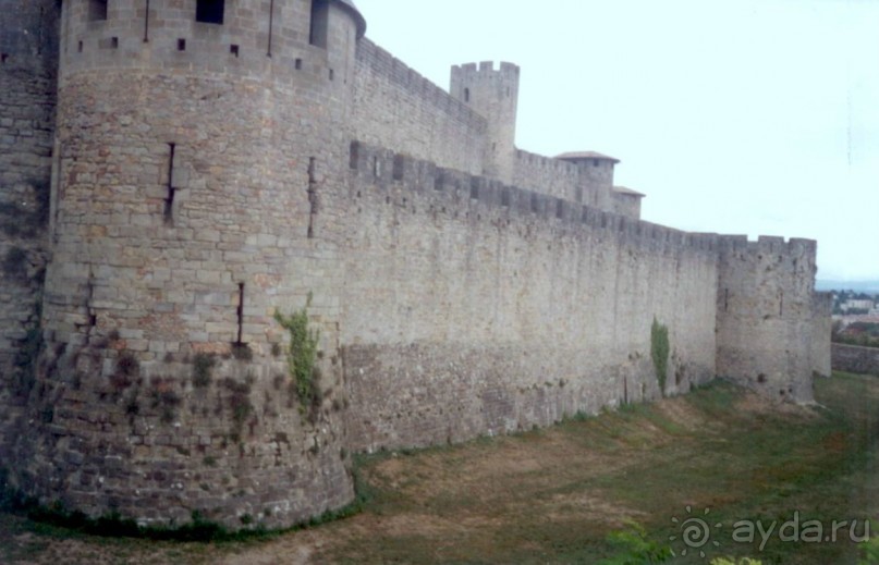Катарская крепость  Каркасон