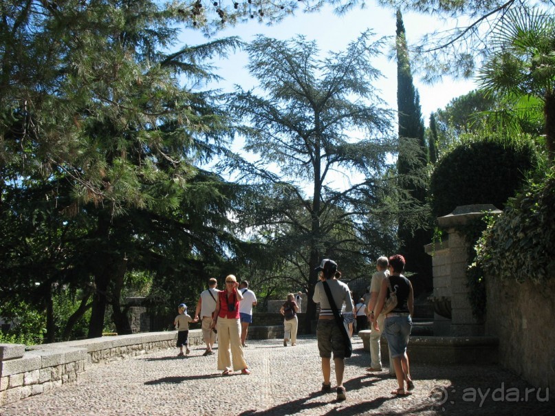 Жирона- древний город и столица одной из провинций   Каталонии. 