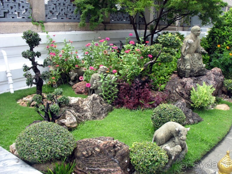 Каменные дзюдоисты из Бангкока.