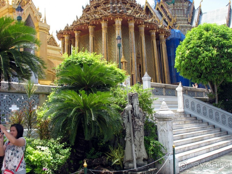 Каменные дзюдоисты из Бангкока.