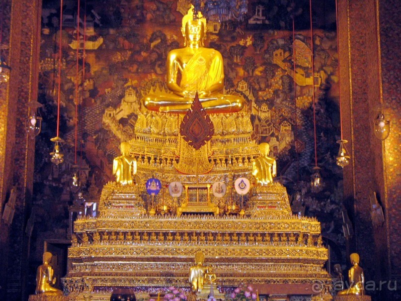 Каменные дзюдоисты из Бангкока.