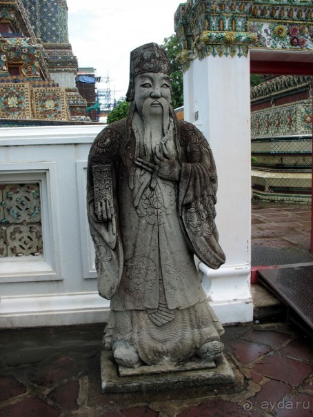 Каменные дзюдоисты из Бангкока.