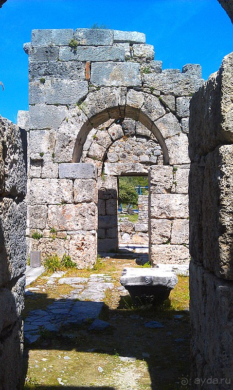 Альбом истории "«Античные» развалины родового царского христианства на юге Турции."