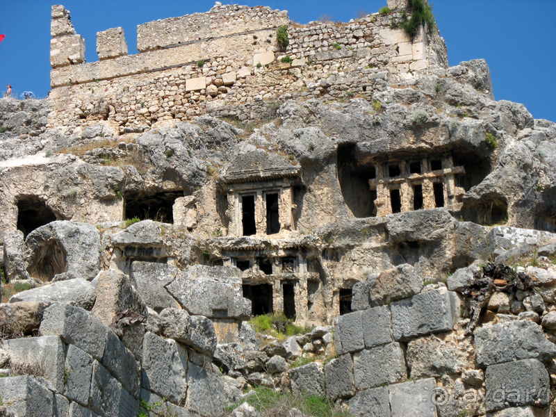 Альбом истории "«Античные» развалины родового царского христианства на юге Турции."