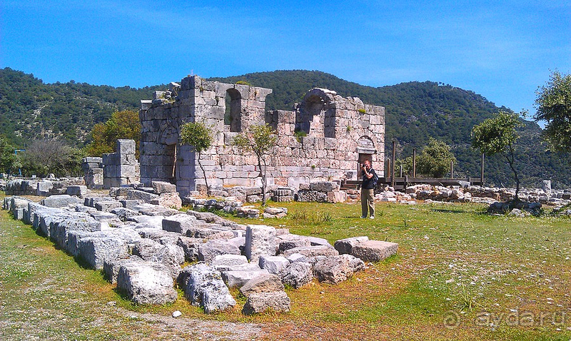 Альбом истории "«Античные» развалины родового царского христианства на юге Турции."