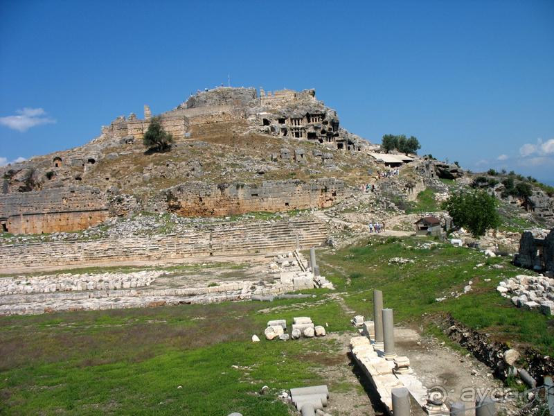 Альбом истории "«Античные» развалины родового царского христианства на юге Турции."