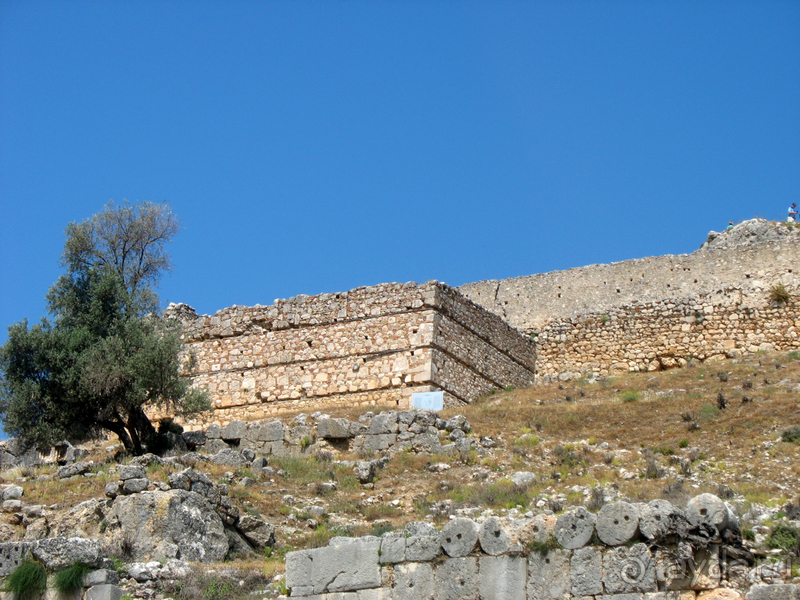 Альбом истории "«Античные» развалины родового царского христианства на юге Турции."