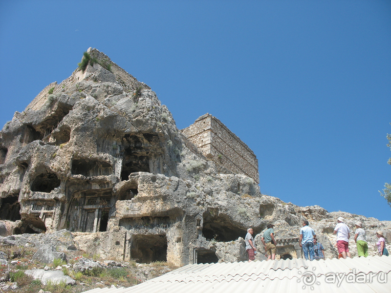 Альбом истории "«Античные» развалины родового царского христианства на юге Турции."