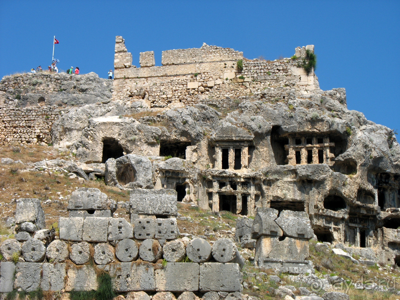 Альбом истории "«Античные» развалины родового царского христианства на юге Турции."