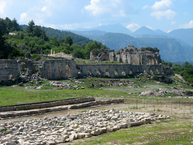 Альбом истории "«Античные» развалины родового царского христианства на юге Турции."