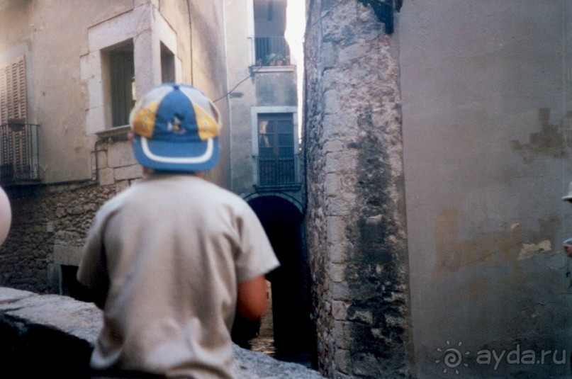 Жирона- древний и красивый город   Каталонии. В.Батарин