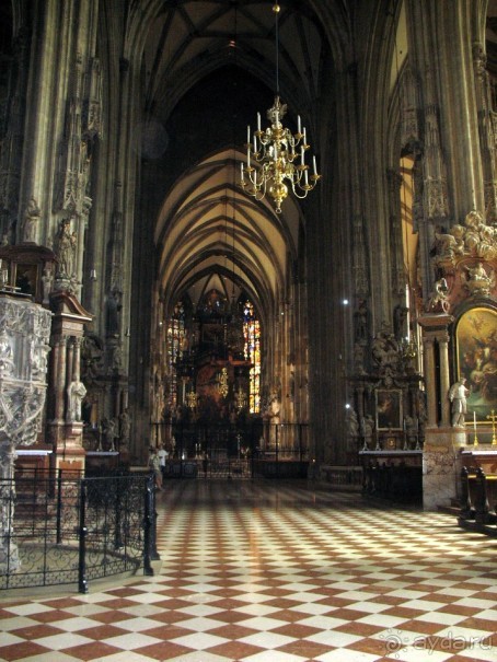 Когда же было Начало? Что,возможно,не расскажутВам местные гиды про древности бывш.имперской столицы