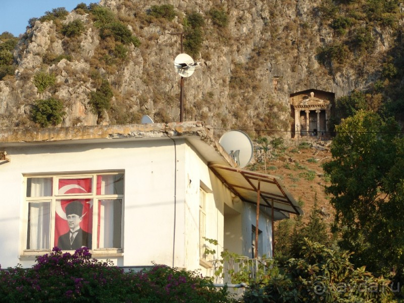 Альбом отзыва "«Античные» развалины родового царского христианства на юге Турции."