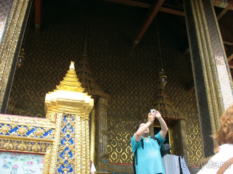 Бангкок. Каменные дзюдоисты.